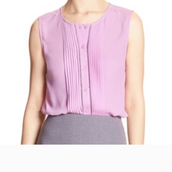 Banana Republic Light Pink Pleated Blouse - Picture 2 of 5